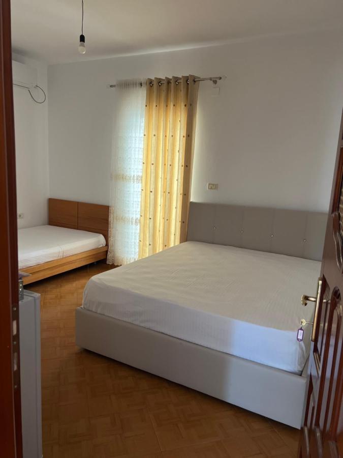 Rooms For Rent Habipi Vlorë Exterior foto